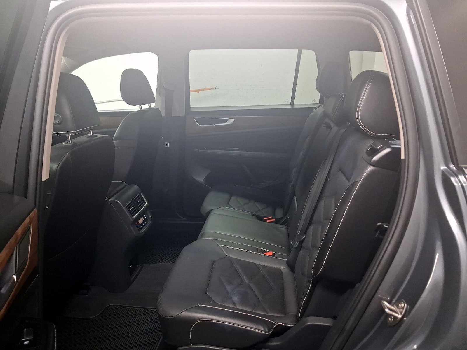 Rear Air Conditioning