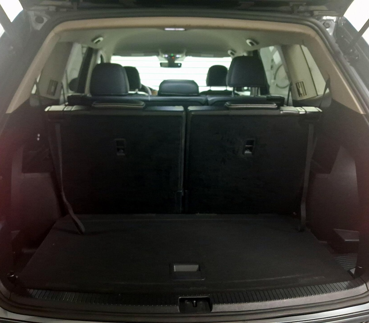 Trunk/Cargo (Seats Up)
