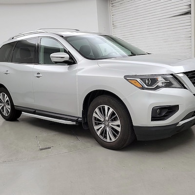 2017 Nissan Pathfinder SL