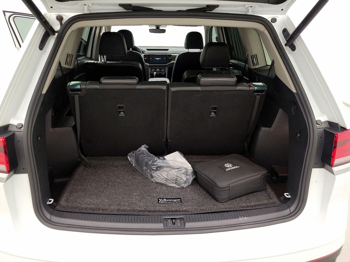 Trunk/Cargo (Seats Up)