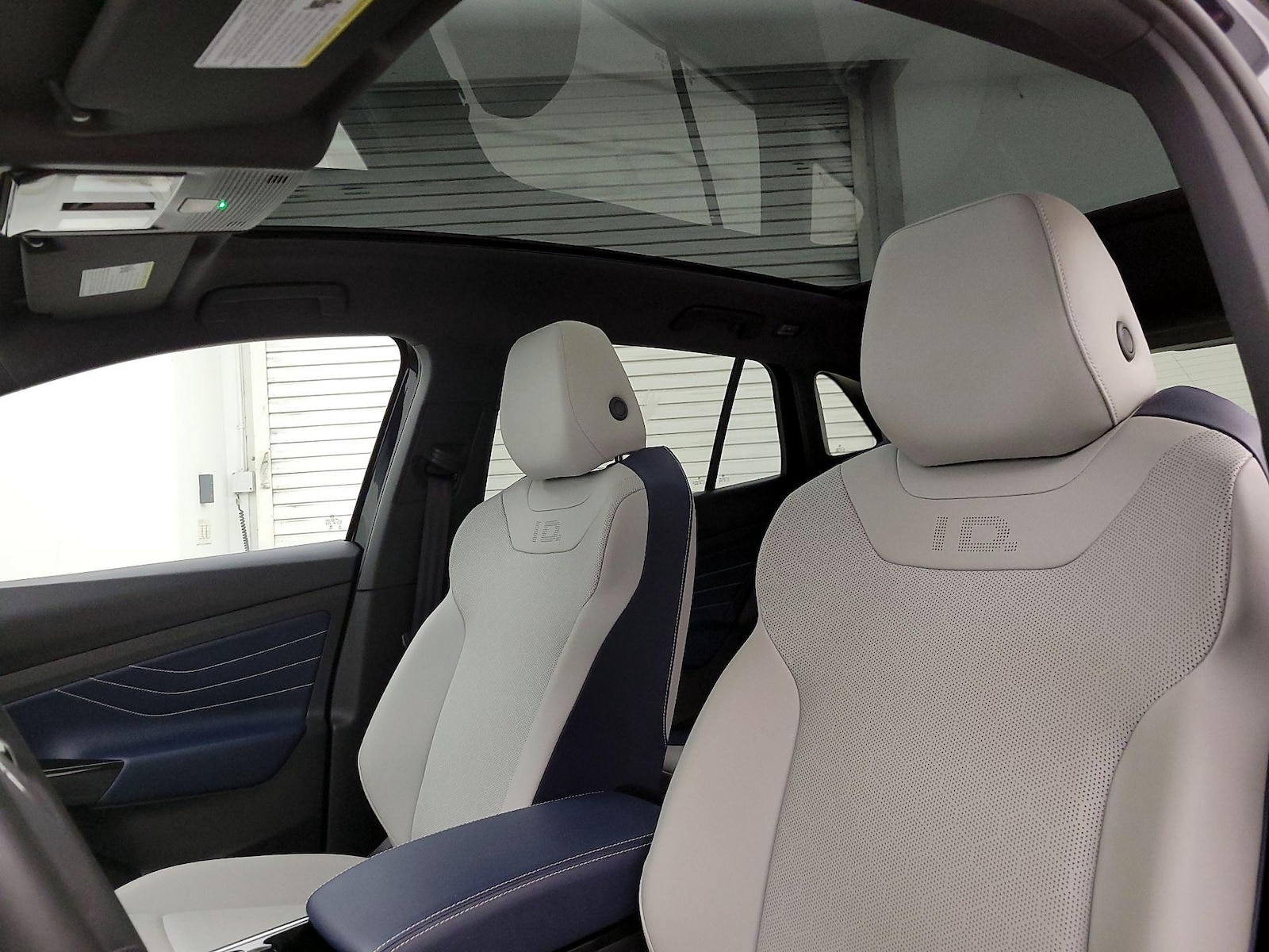 Skylight(s) & Overhead Airbags