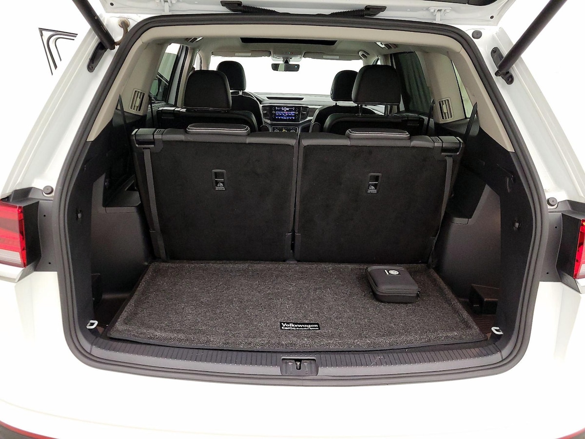Trunk/Cargo (Seats Up)
