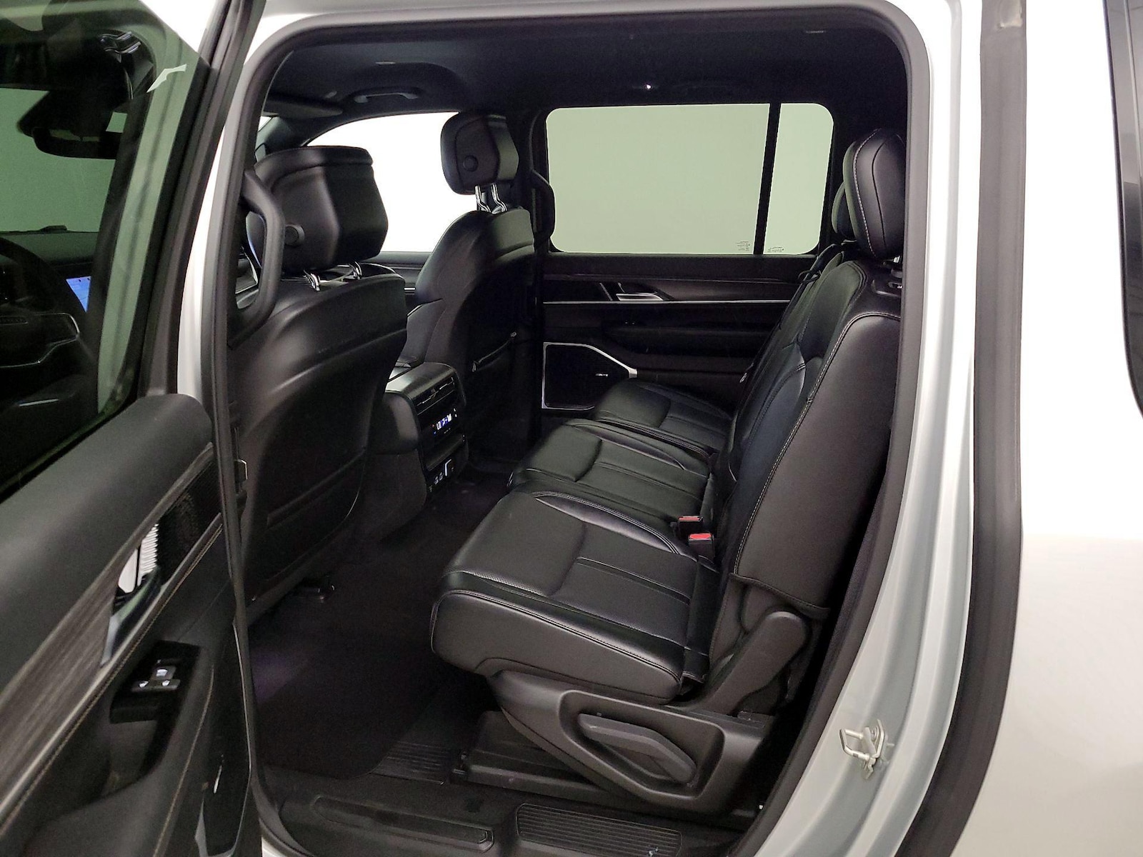 Rear Air Conditioning