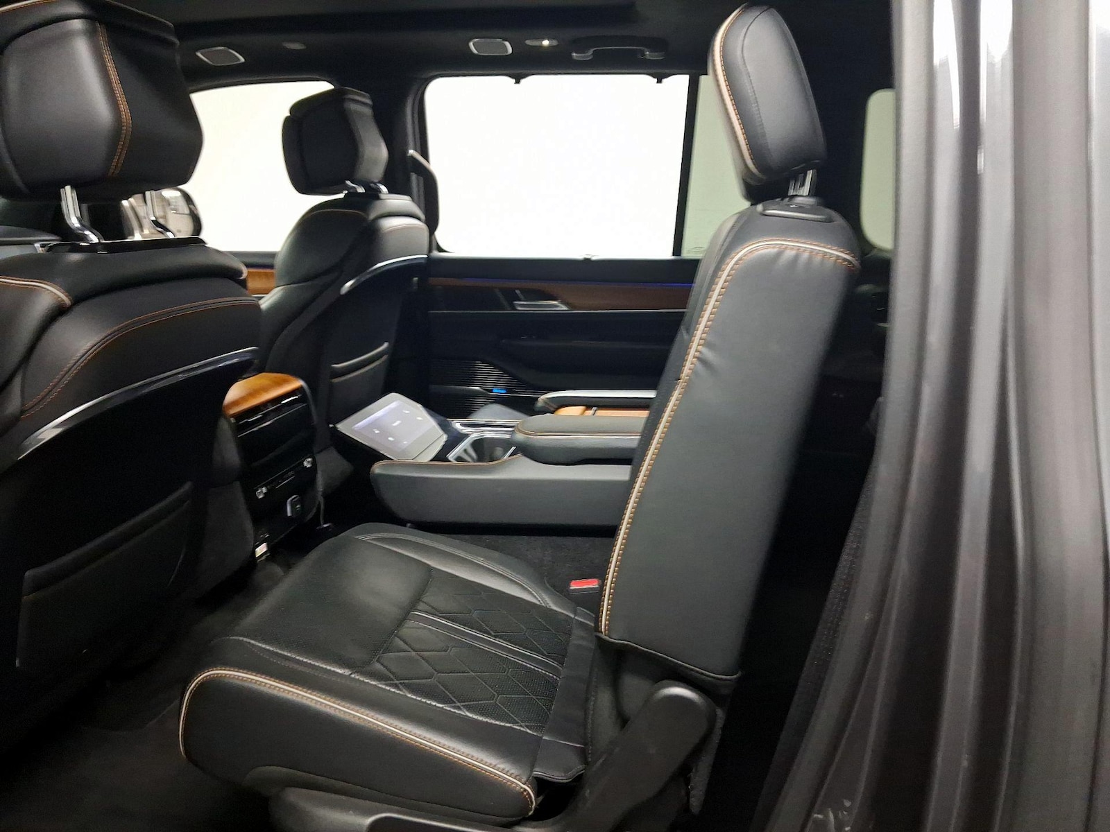 Rear Air Conditioning