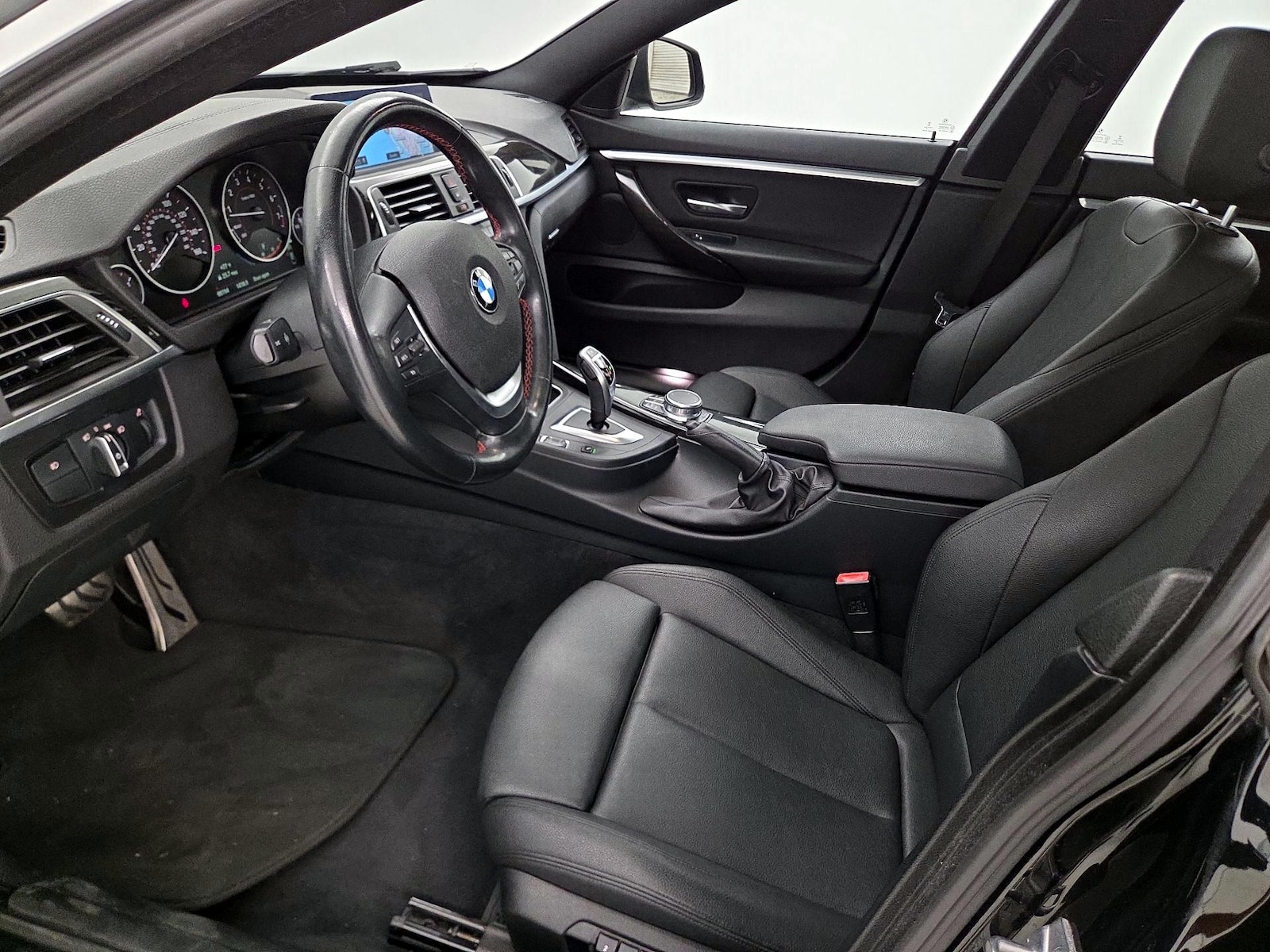Power Seat(s) & Side Airbags