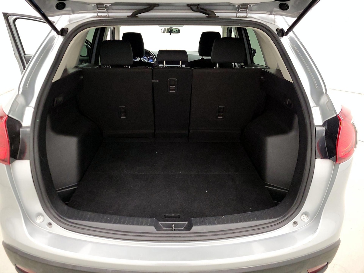 Trunk/Cargo (Seats Up)
