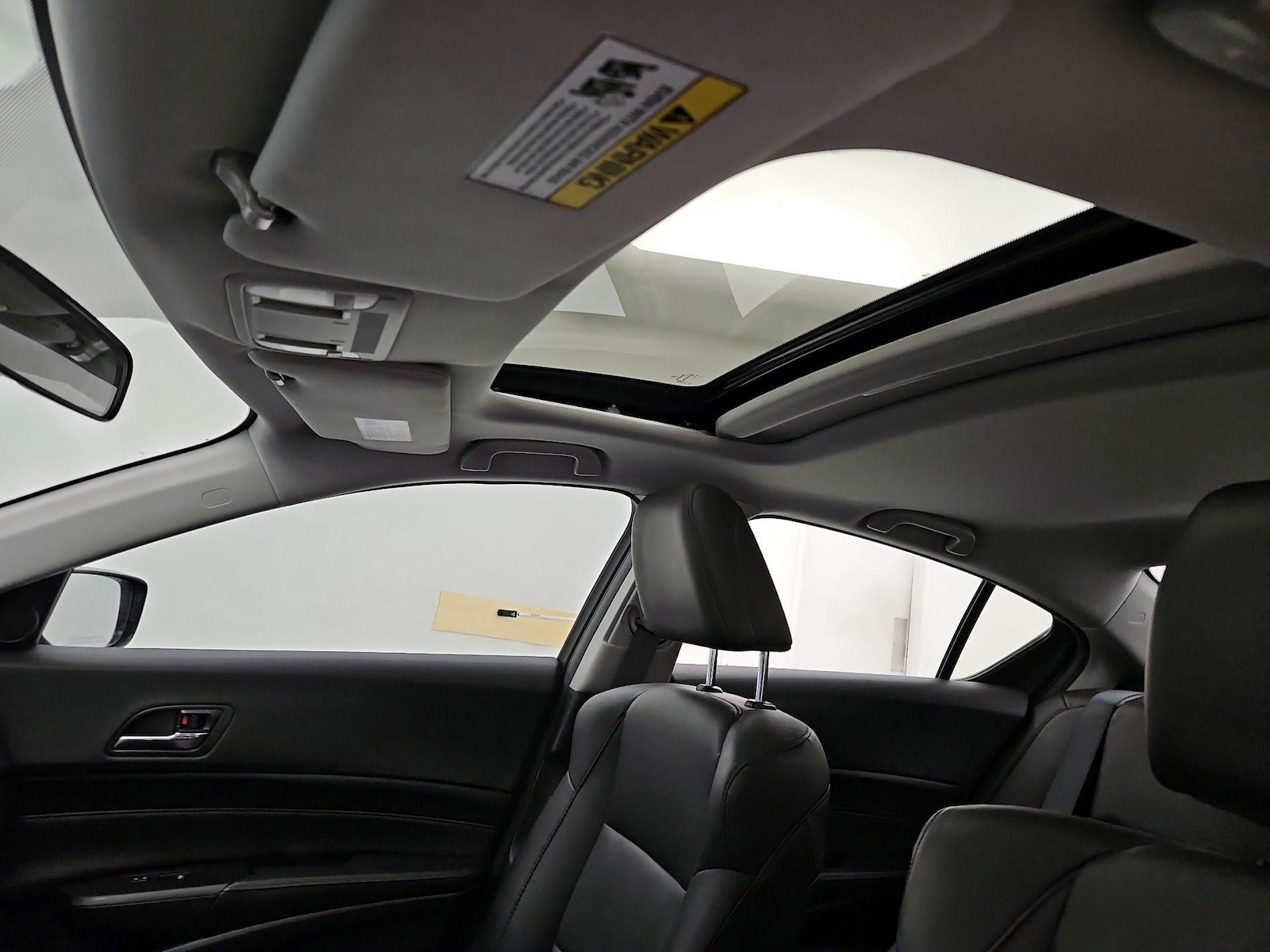 Sunroof(s) & Overhead Airbags