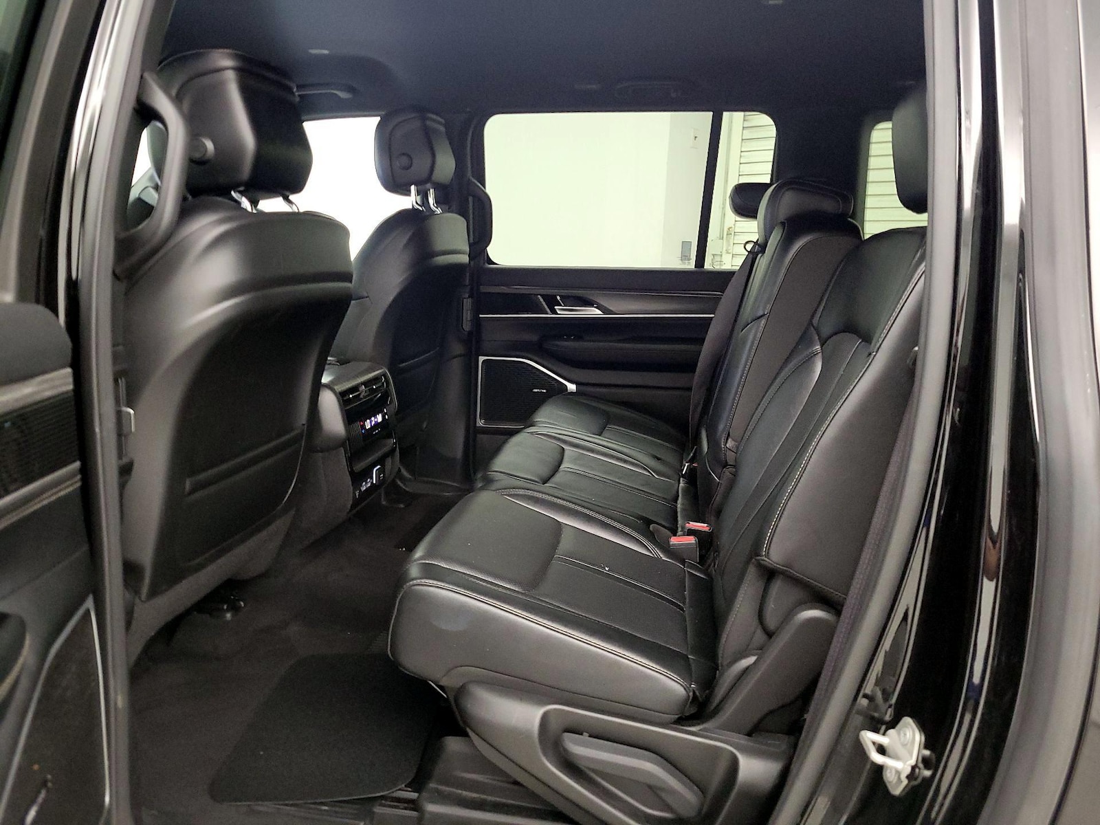Rear Air Conditioning