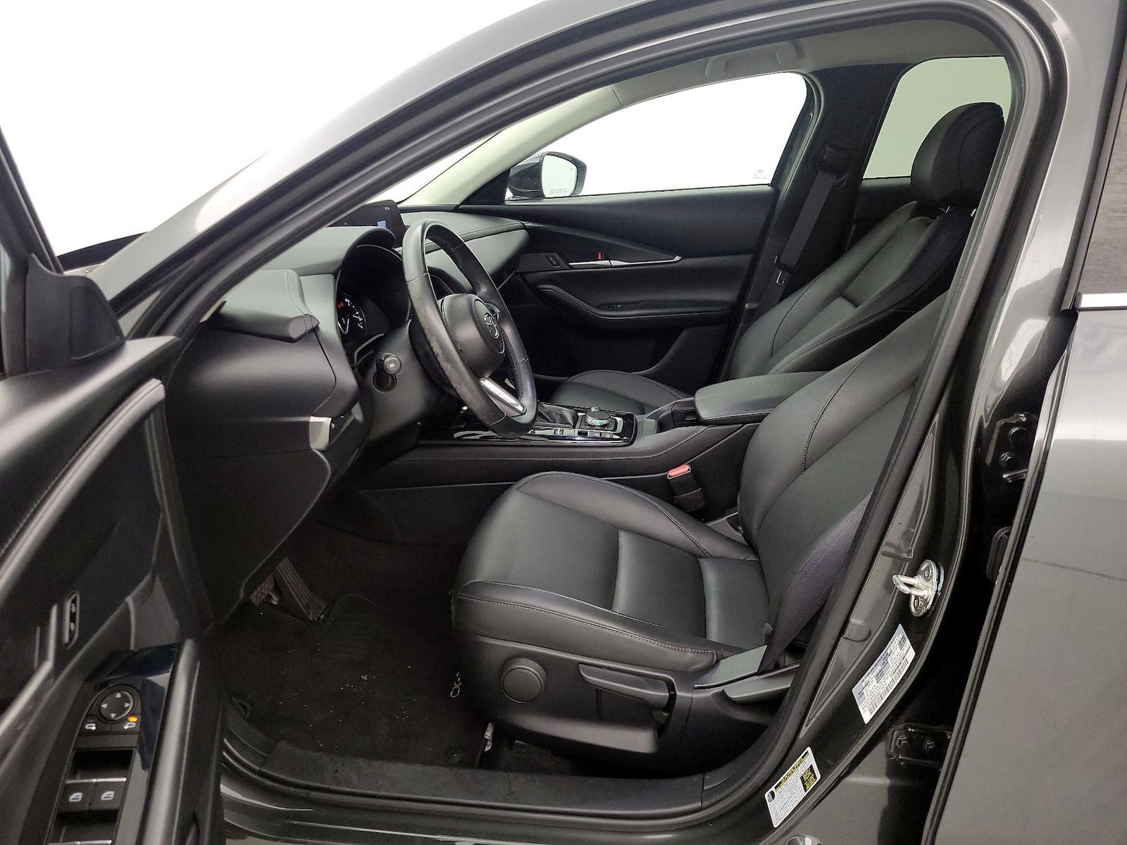 Side Airbags & Leatherette Seats