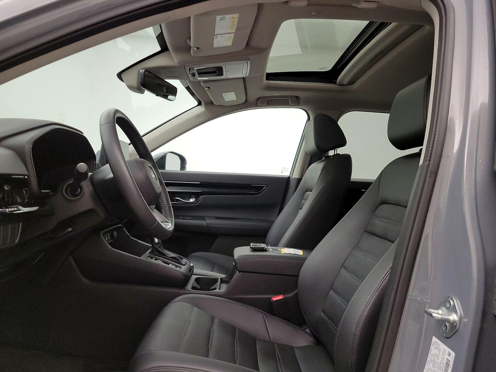 Sunroof(s) & Overhead Airbags