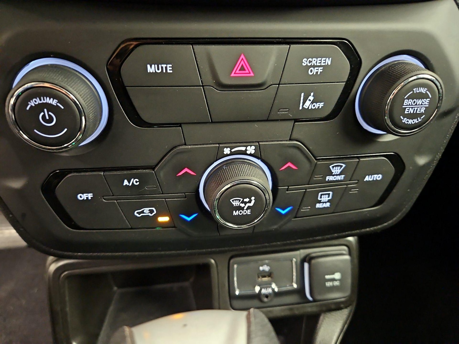 2021 Jeep Renegade Latitude - Photo 17