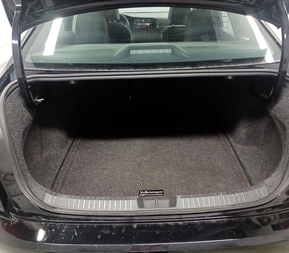 Trunk/Cargo (Seats Up)