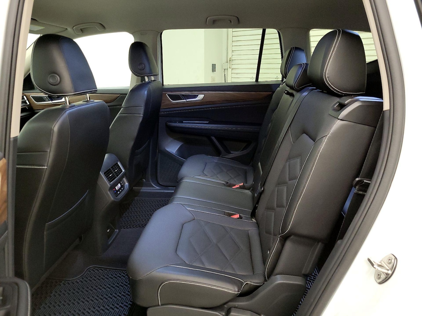 Rear Air Conditioning