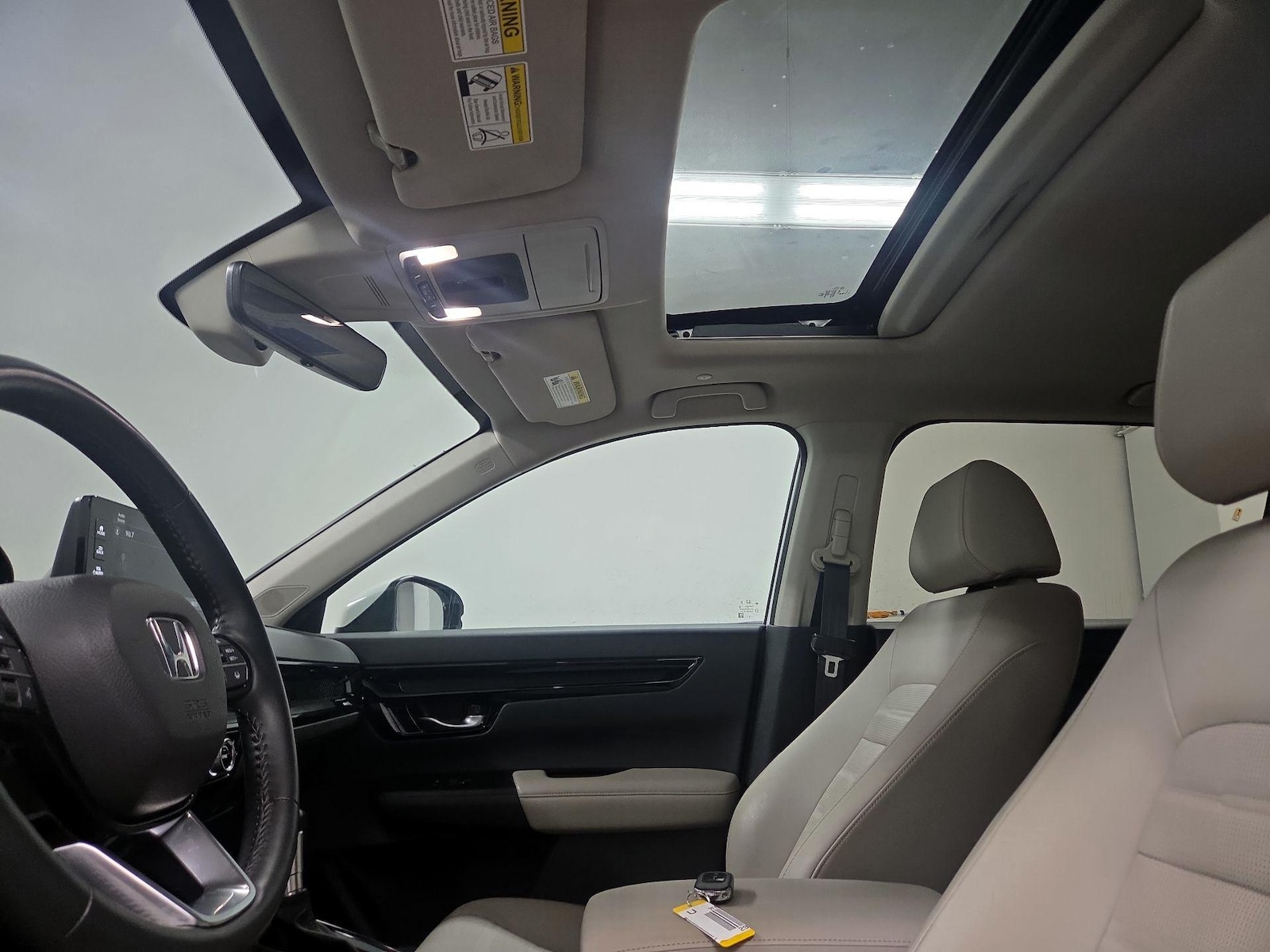Sunroof(s) & Overhead Airbags