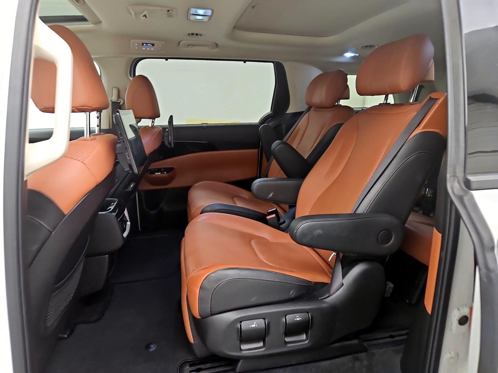 Rear Air Conditioning
