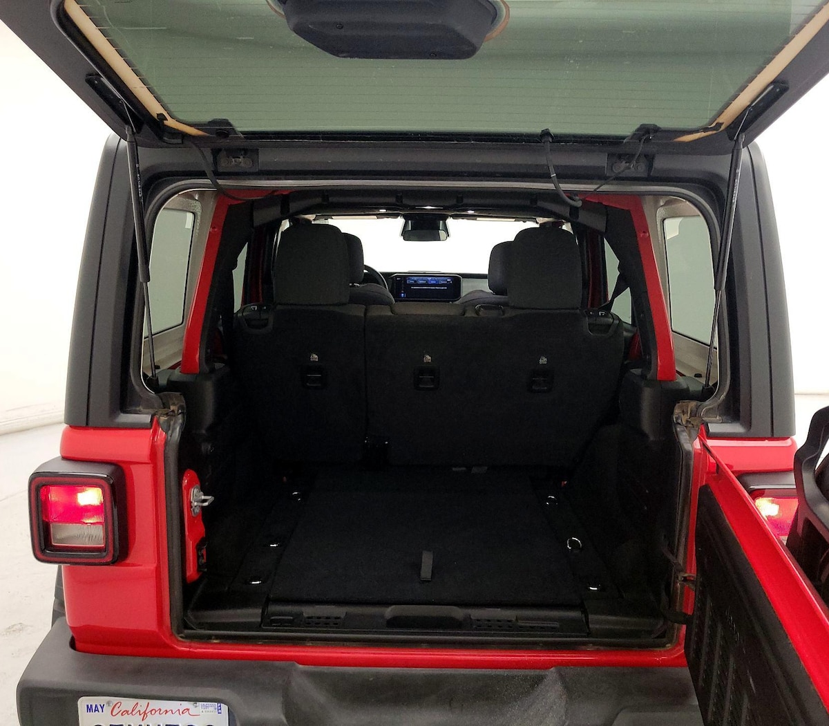 Trunk/Cargo (Seats Up)