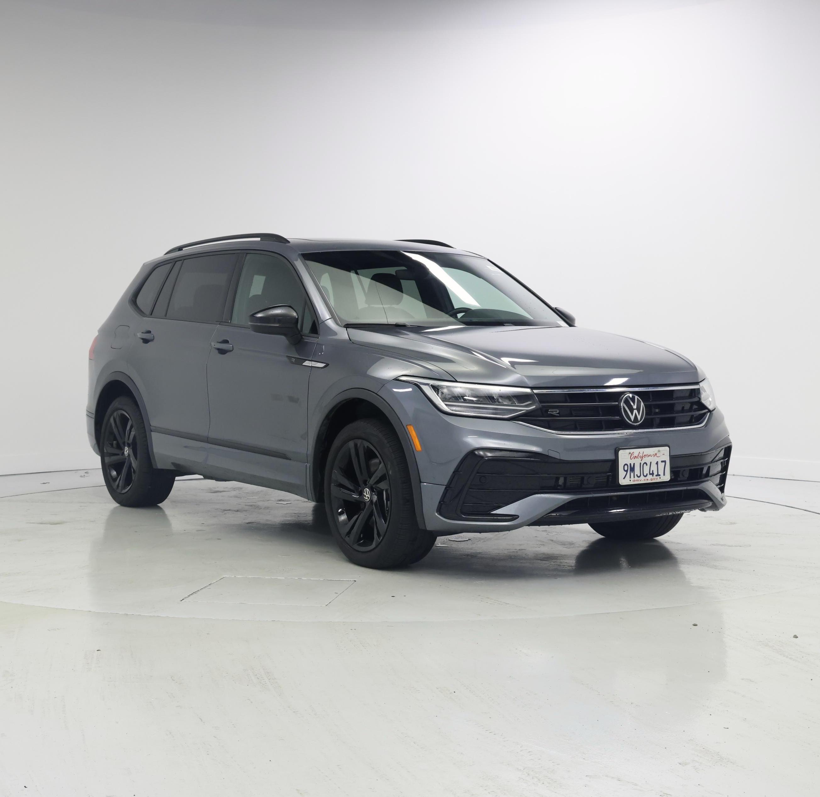 Silver 2024 Volkswagen Tiguan SUV / Crossover Front-Wheel Drive Automatic