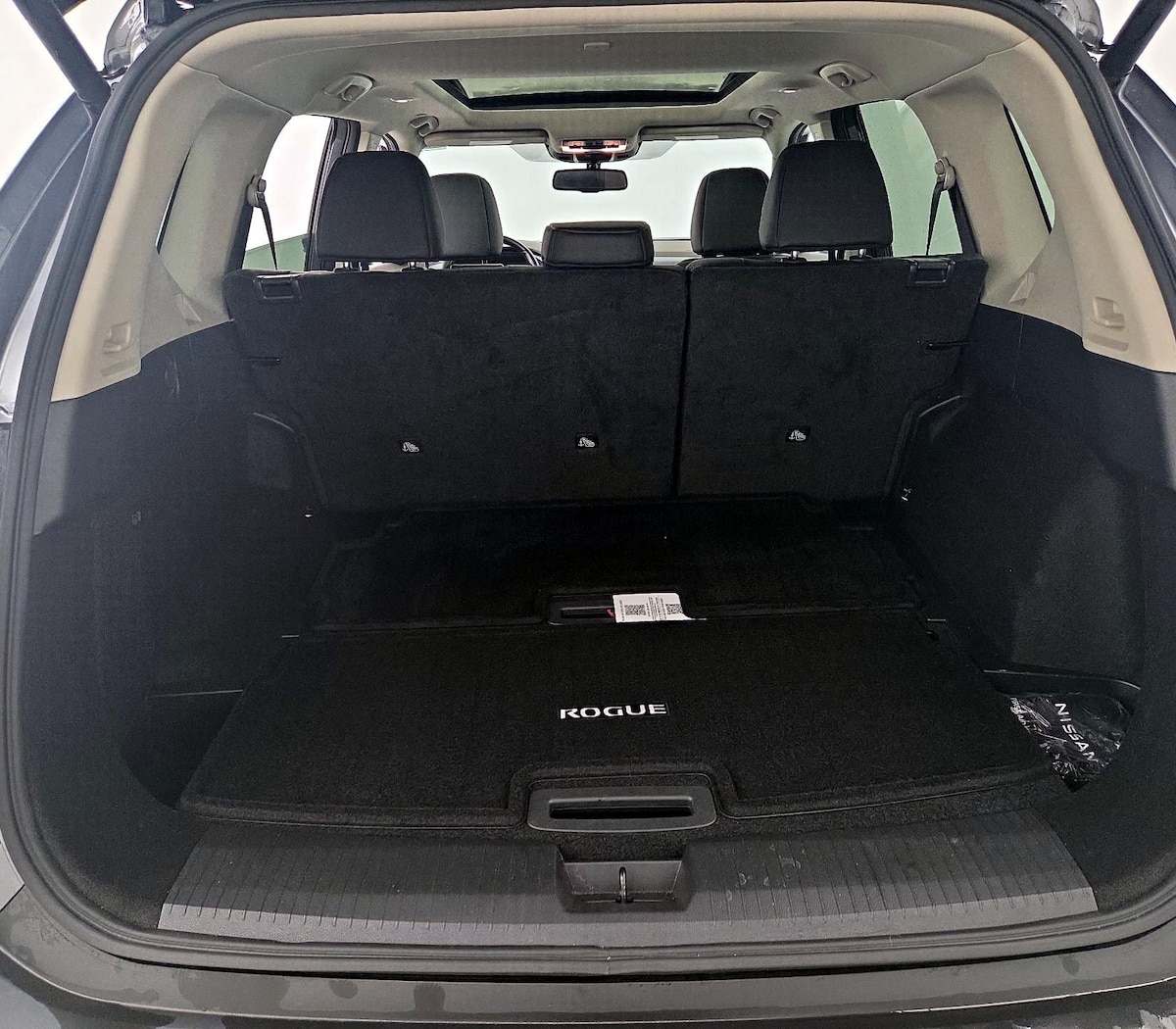 Trunk/Cargo (Seats Up)