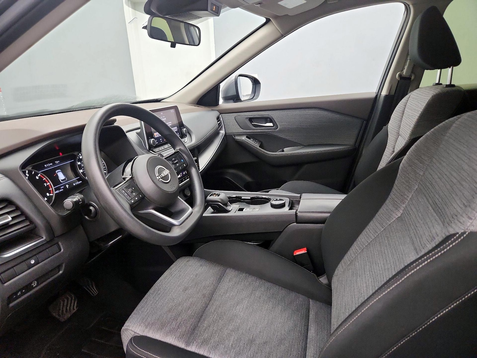 Power Seat(s) & Side Airbags