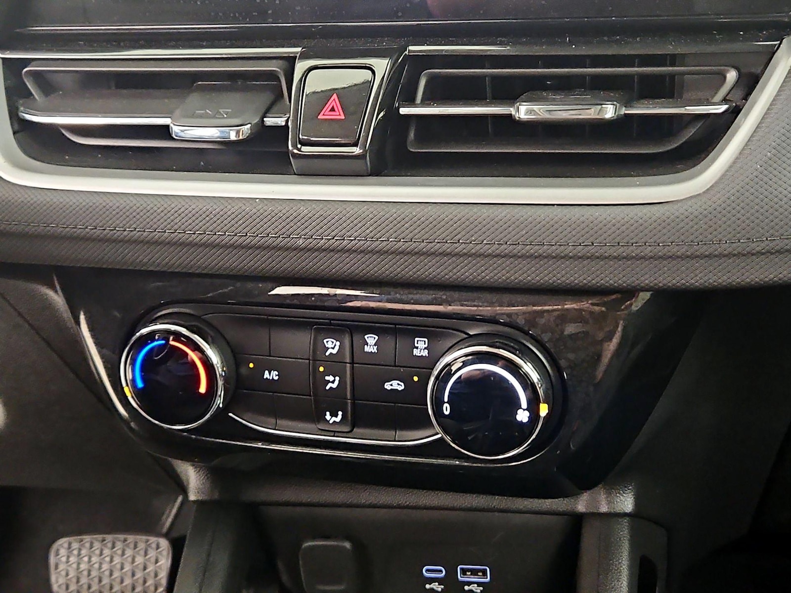 2025 Chevrolet Trailblazer LT - Photo 17