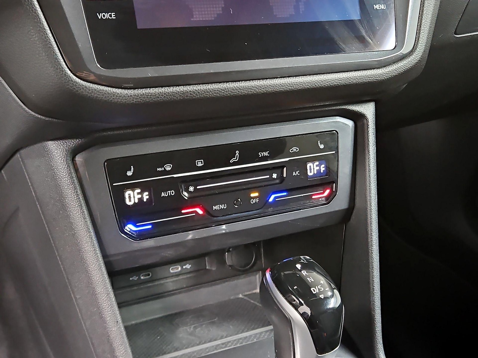2023 Volkswagen Tiguan SE - Photo 17
