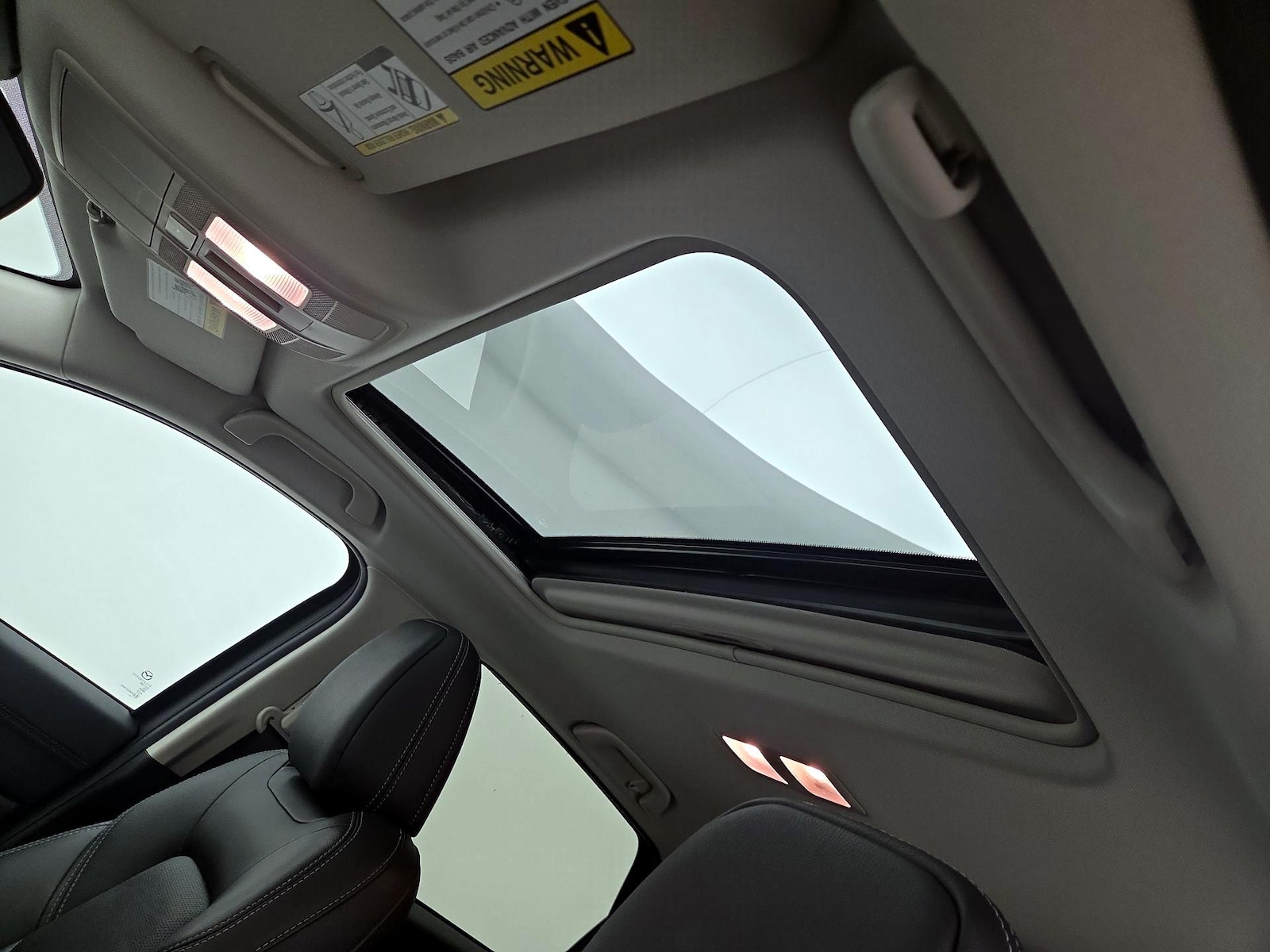 Sunroof(s) & Overhead Airbags