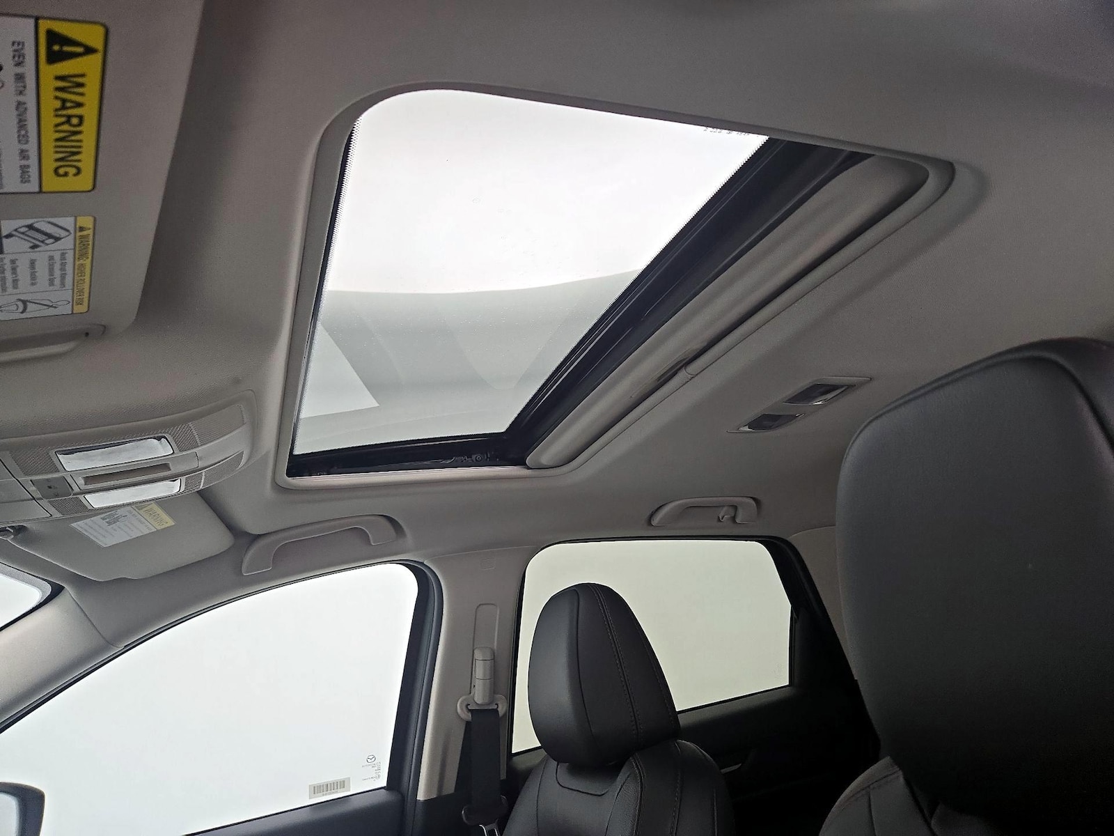 Sunroof(s) & Overhead Airbags