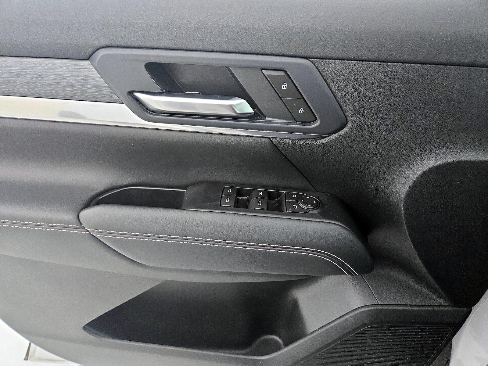 2026 GMC Terrain Elevation - Photo 13