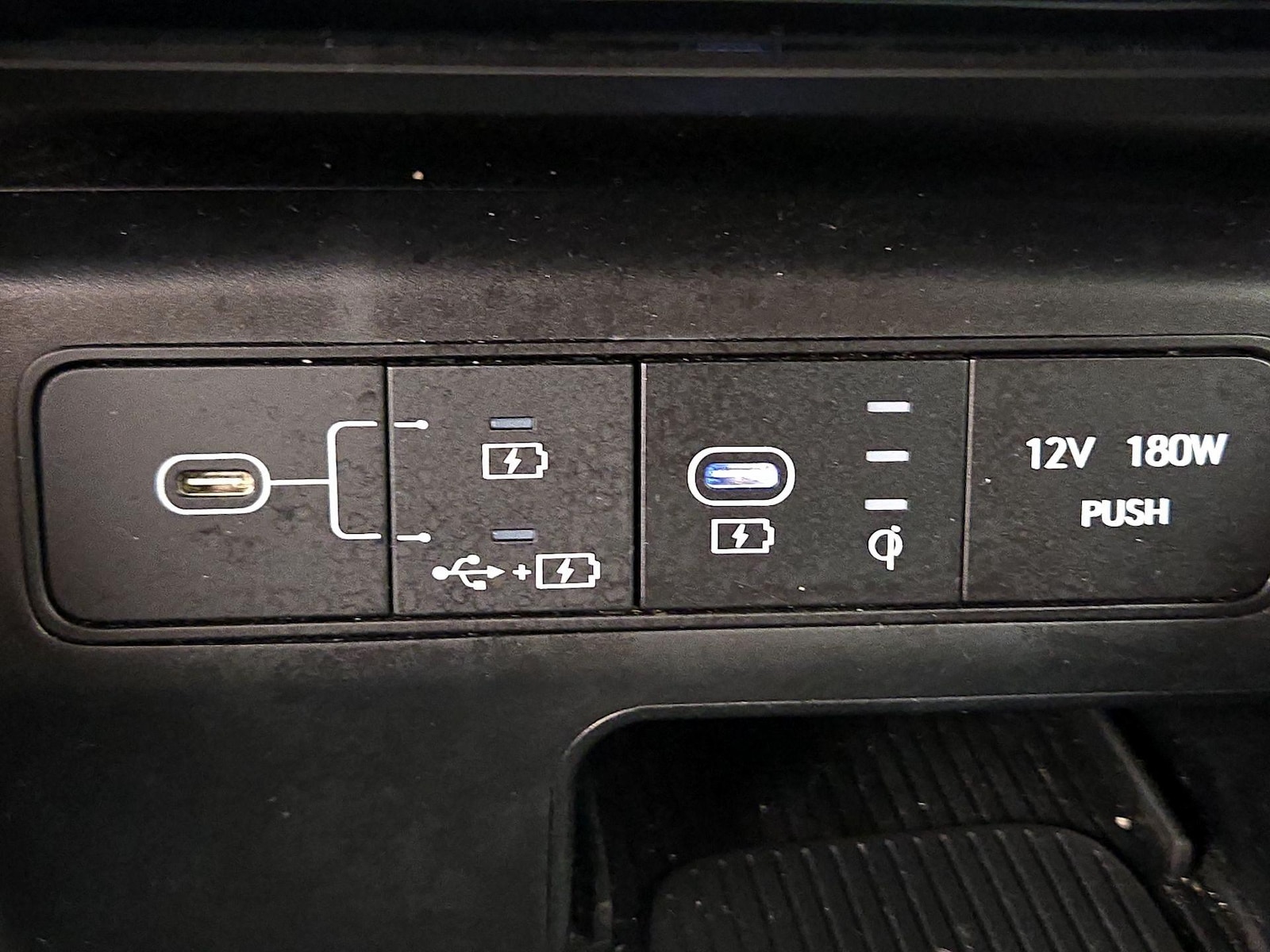 2025 Hyundai Tucson SEL - Photo 19