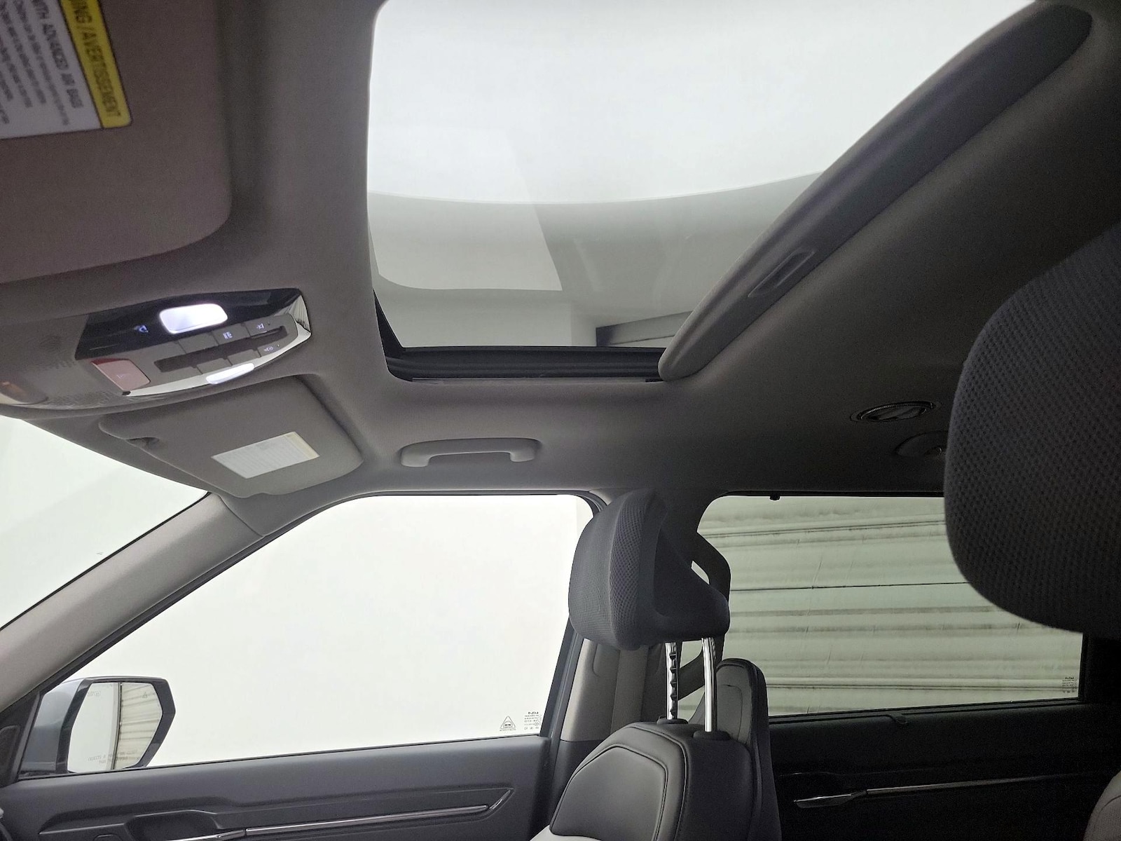 Sunroof(s) & Skylight(s)