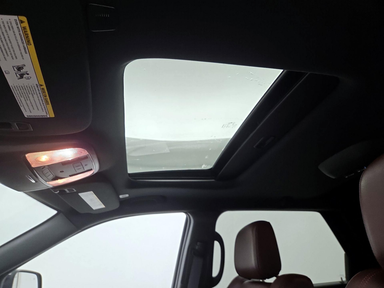 Sunroof(s) & Overhead Airbags