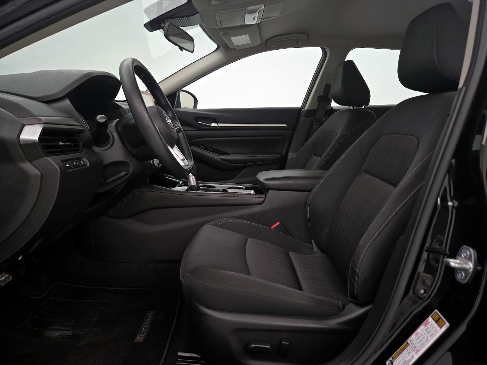 Power Seat(s) & Side Airbags