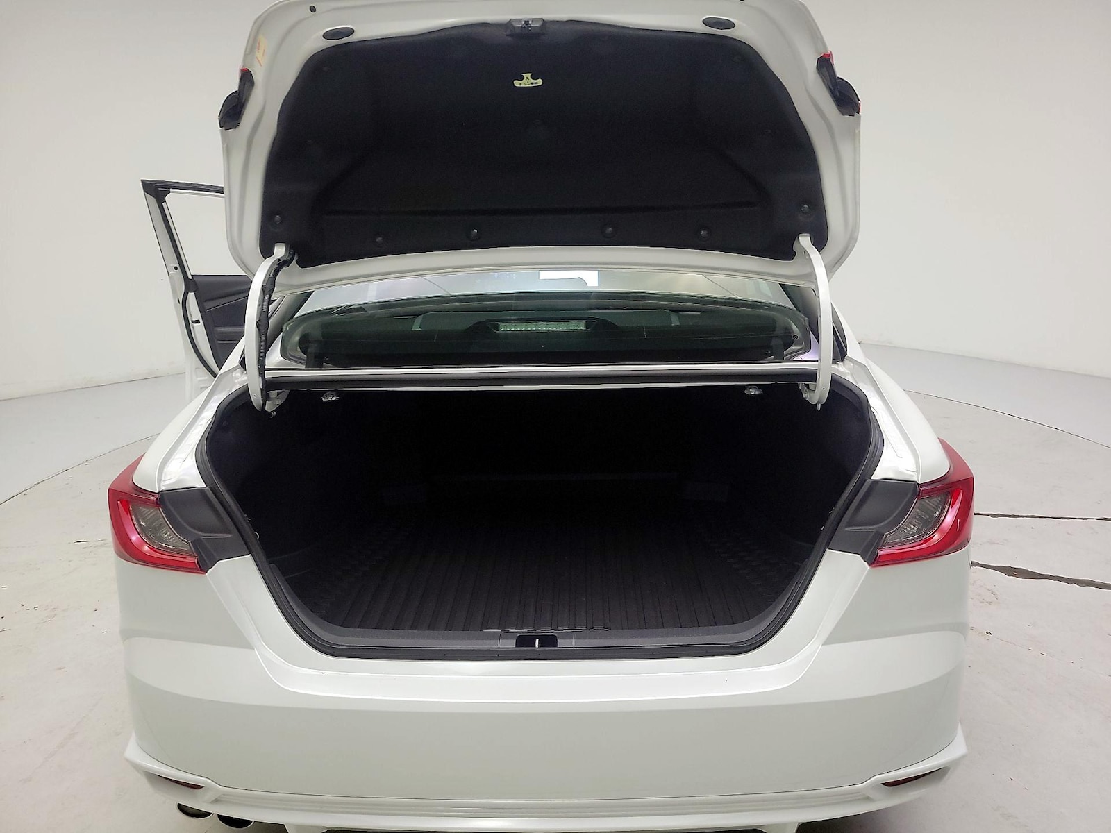 2026 Toyota Camry XSE - Photo 21
