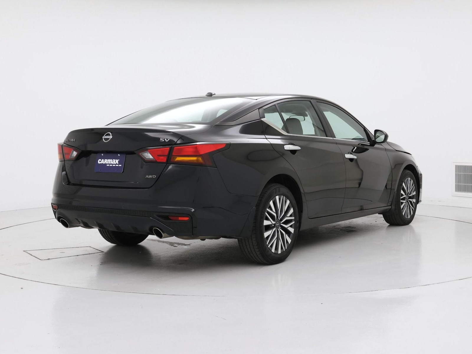 2024 Nissan Altima SV - Photo 9