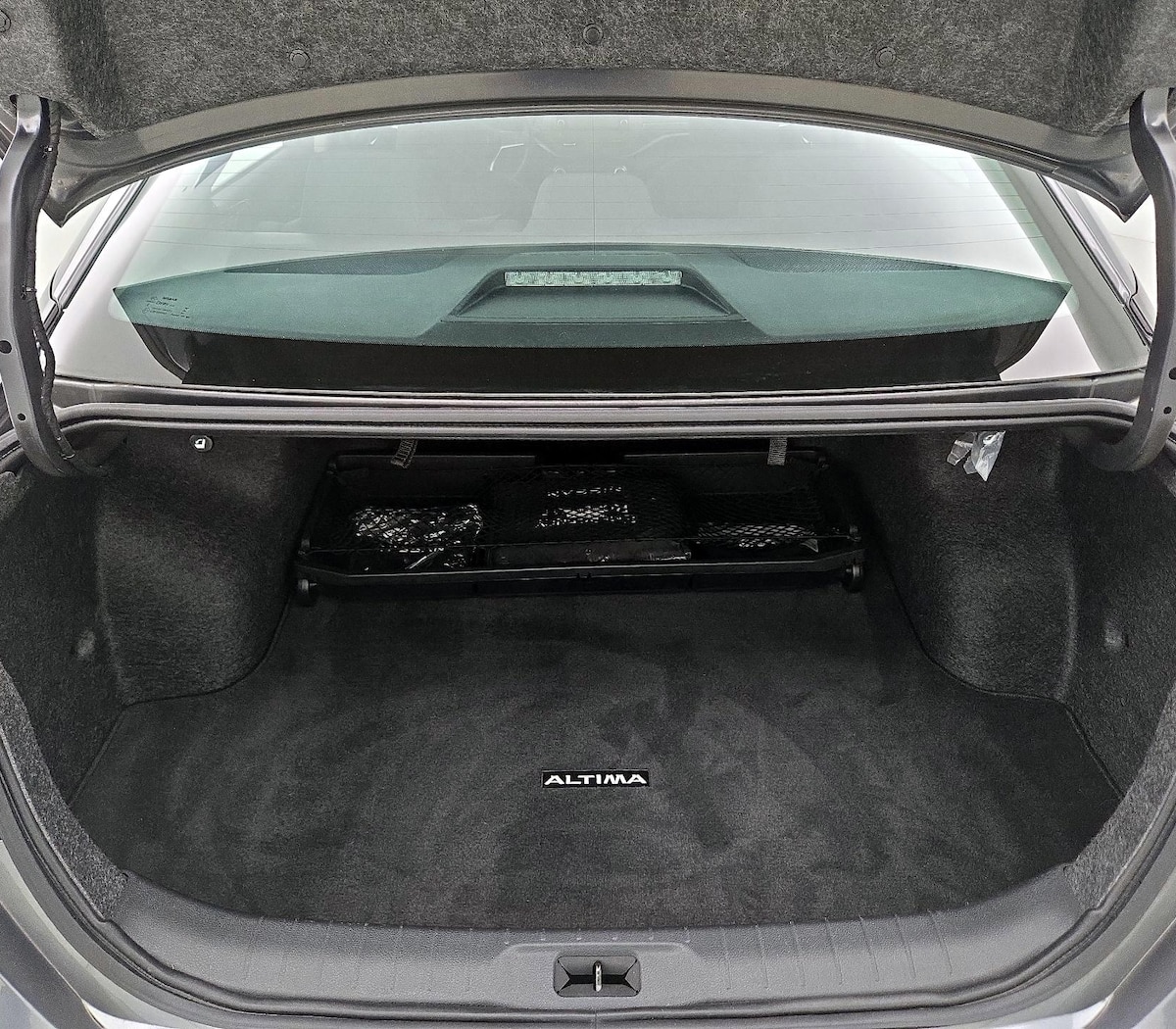 Trunk/Cargo (Seats Up)