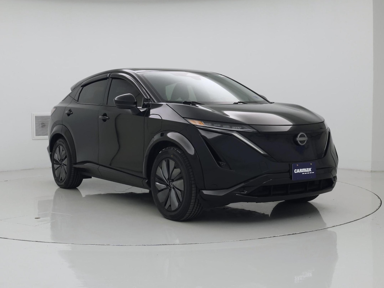 2024 Nissan ARIYA Engage+ - Photo 2