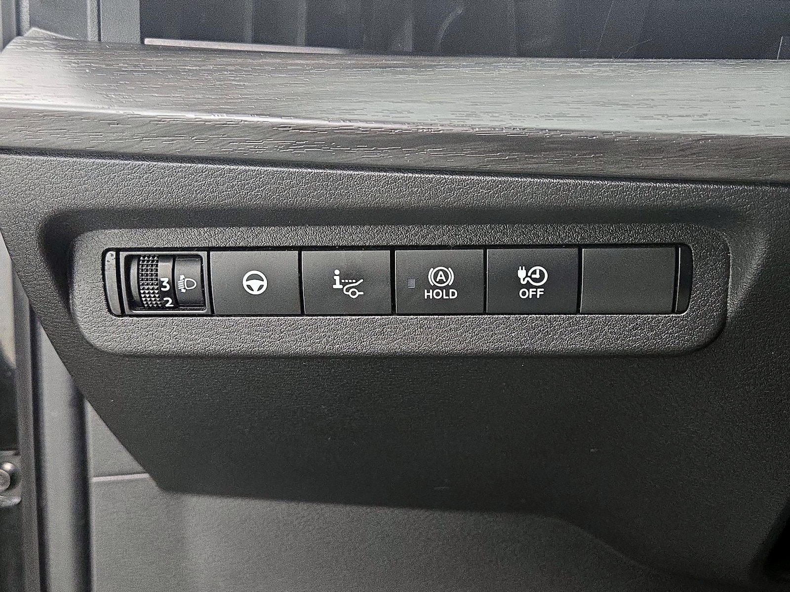 2024 Nissan ARIYA Engage+ - Photo 14