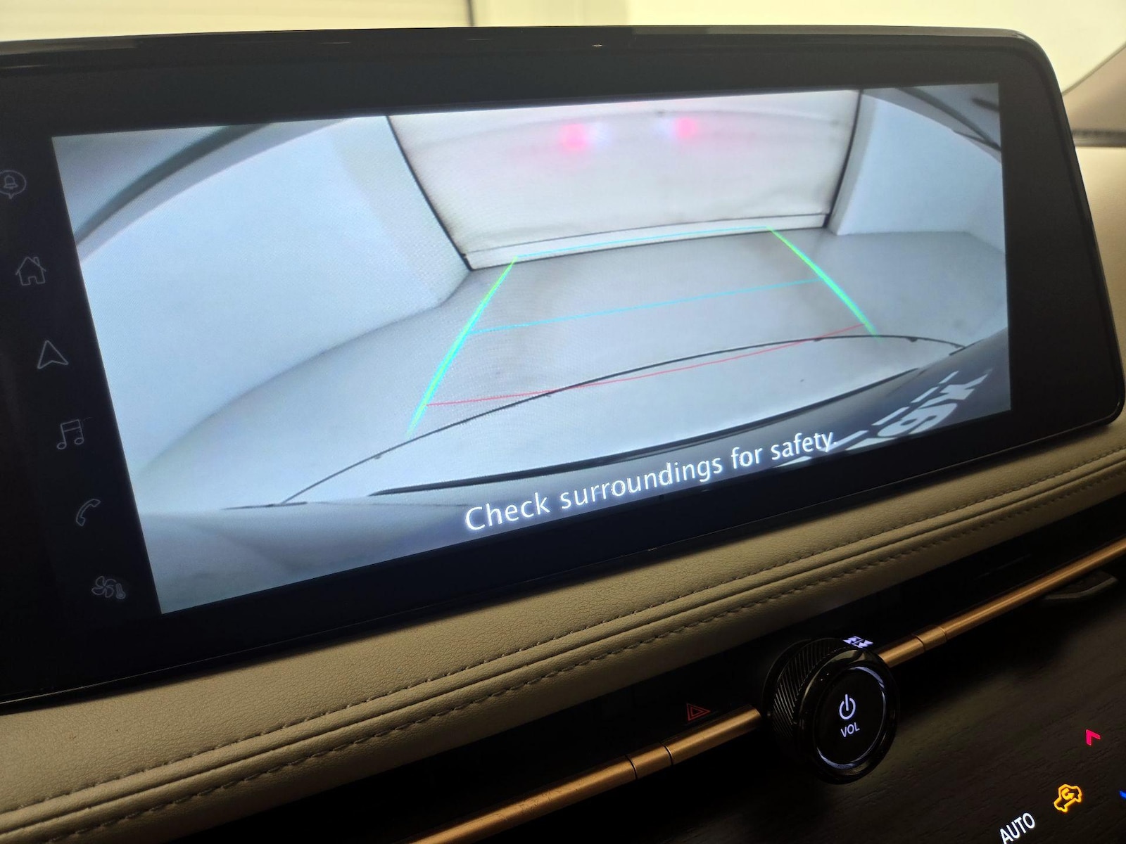 2024 Nissan ARIYA Engage+ - Photo 16