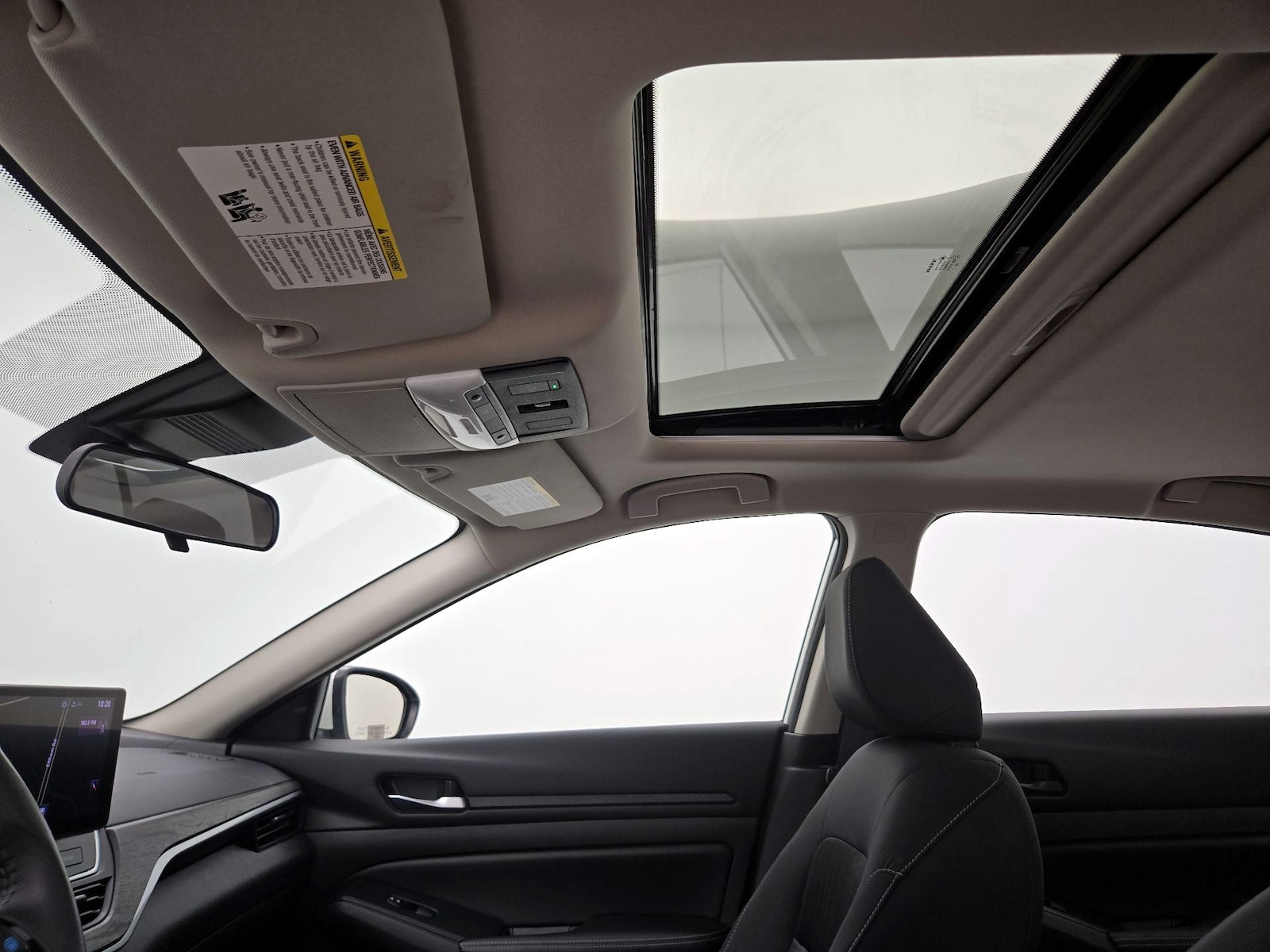 Sunroof(s) & Overhead Airbags