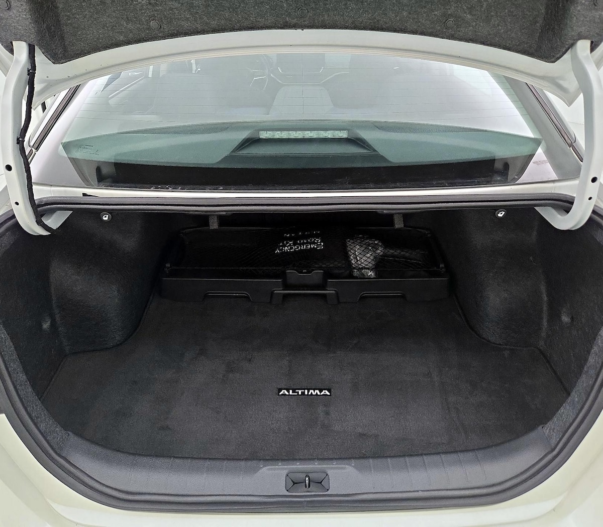 Trunk/Cargo (Seats Up)
