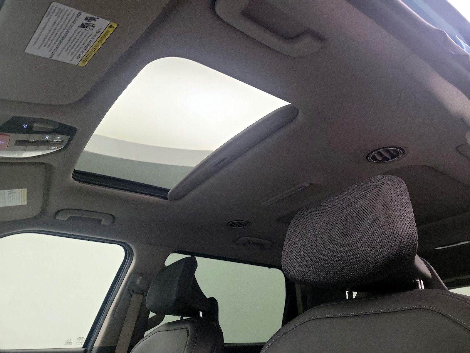 Sunroof(s) & Skylight(s)