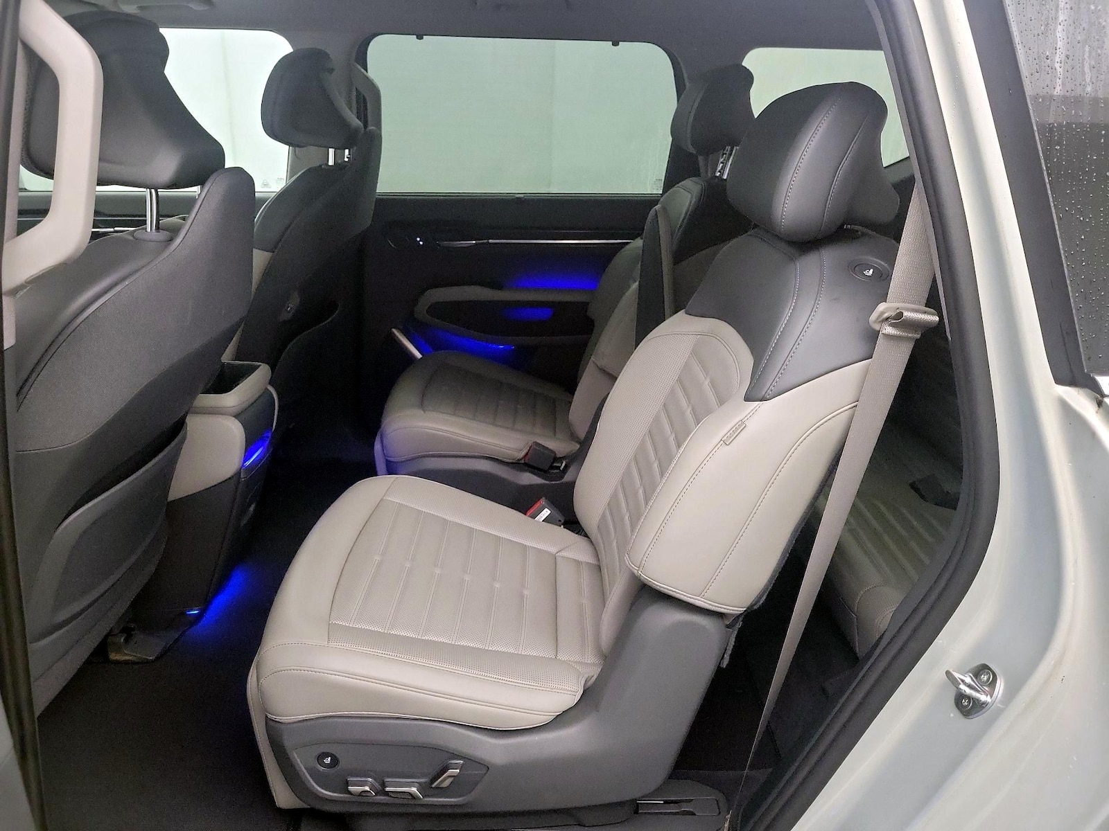 Rear Air Conditioning