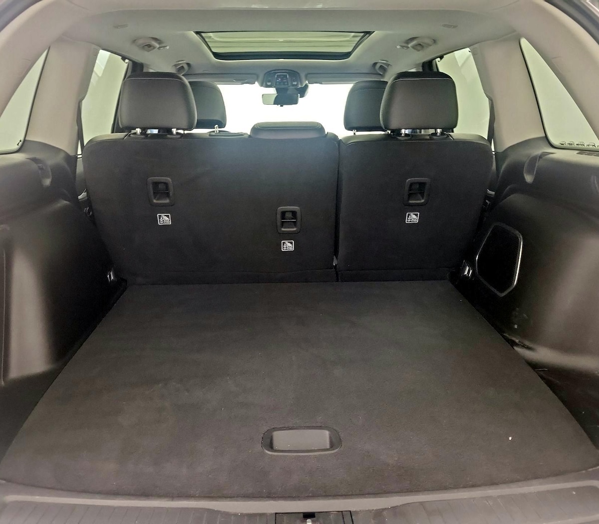 Trunk/Cargo (Seats Up)