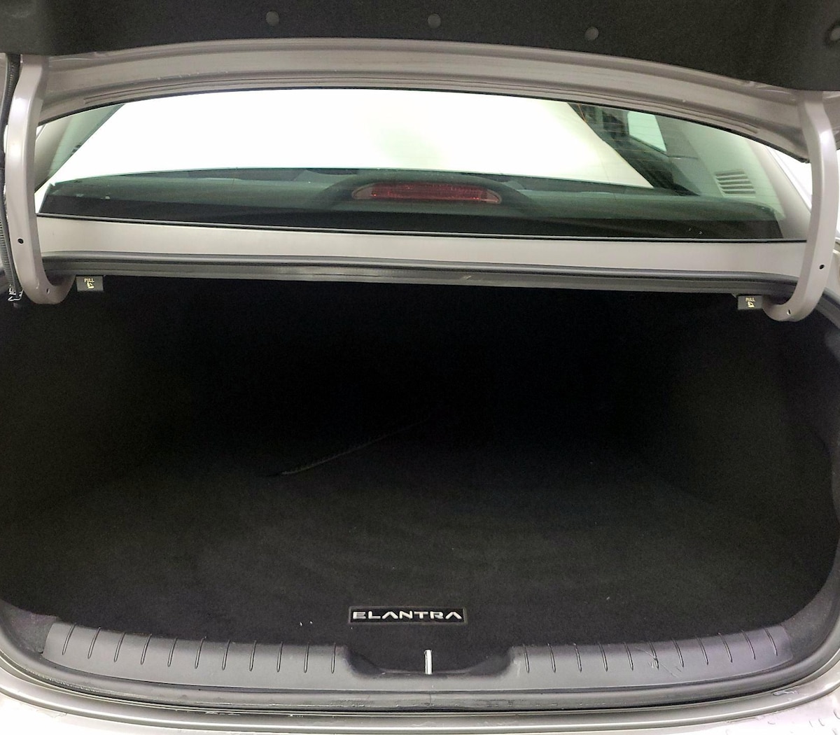 Trunk/Cargo (Seats Up)