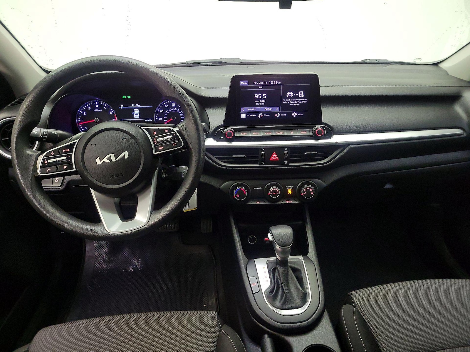 Apple CarPlay® & Android Auto™