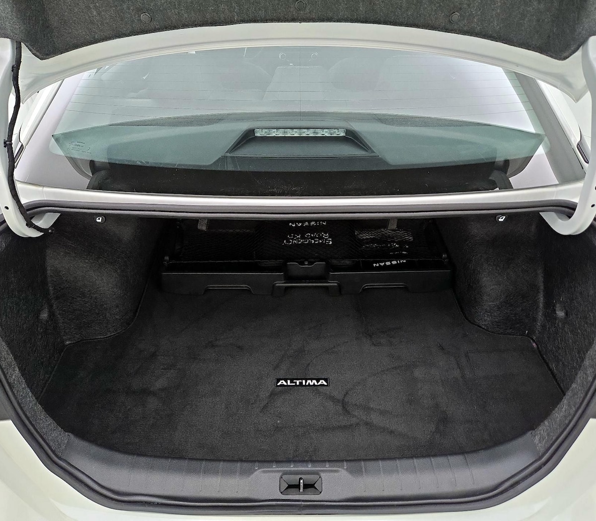 Trunk/Cargo (Seats Up)