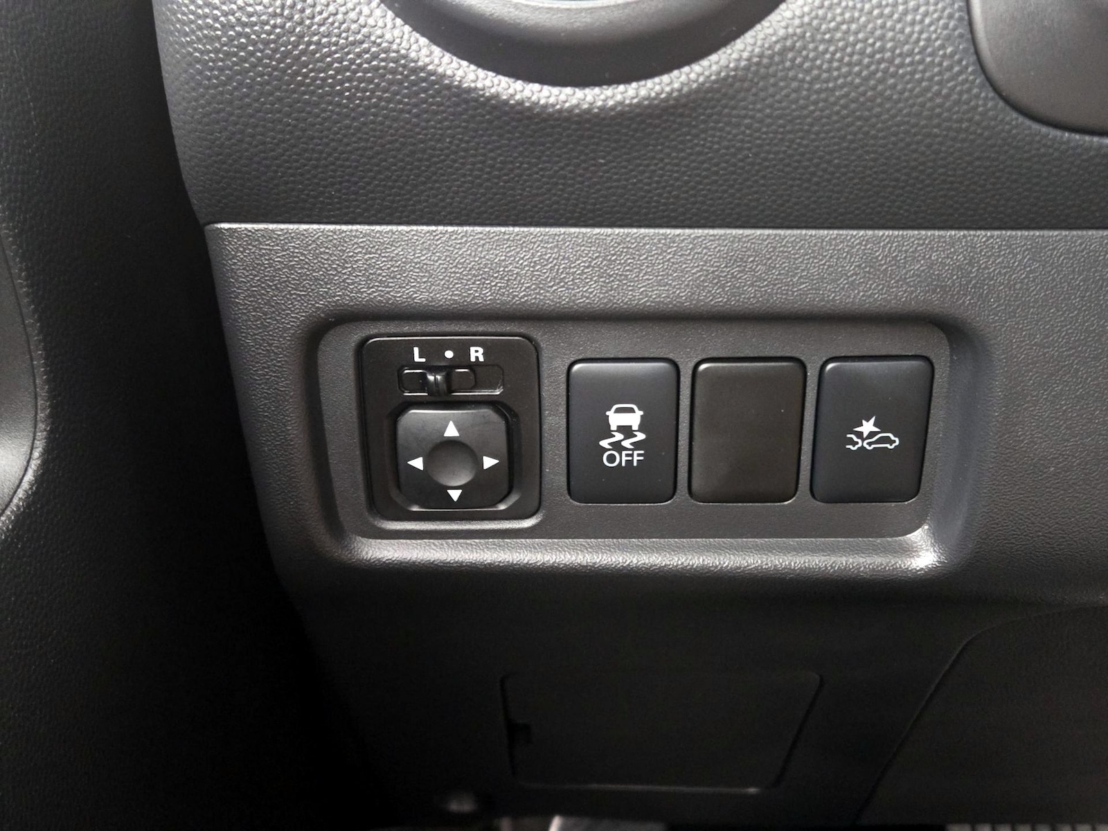 2024 Mitsubishi Mirage ES - Photo 14