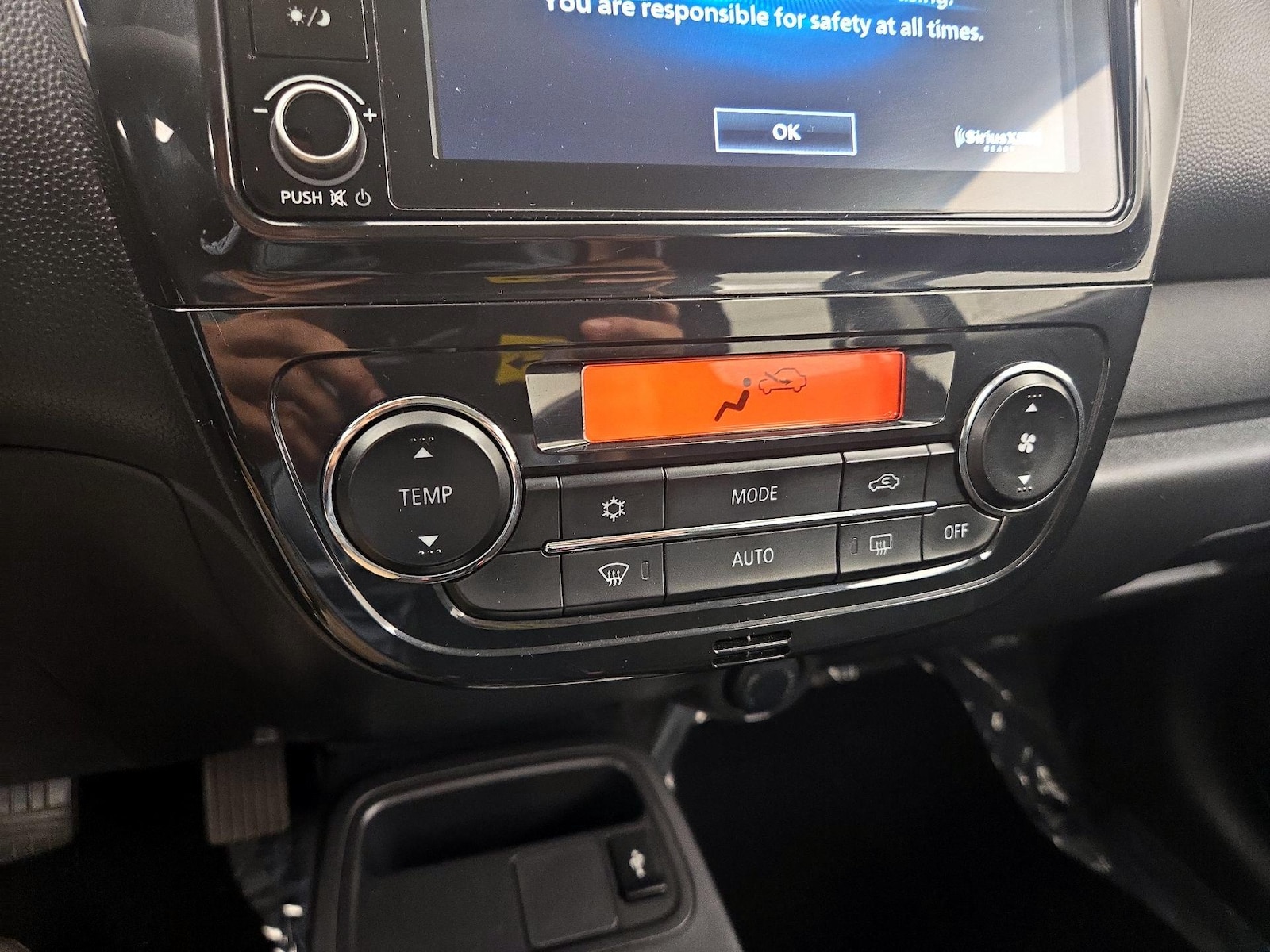 2024 Mitsubishi Mirage ES - Photo 17