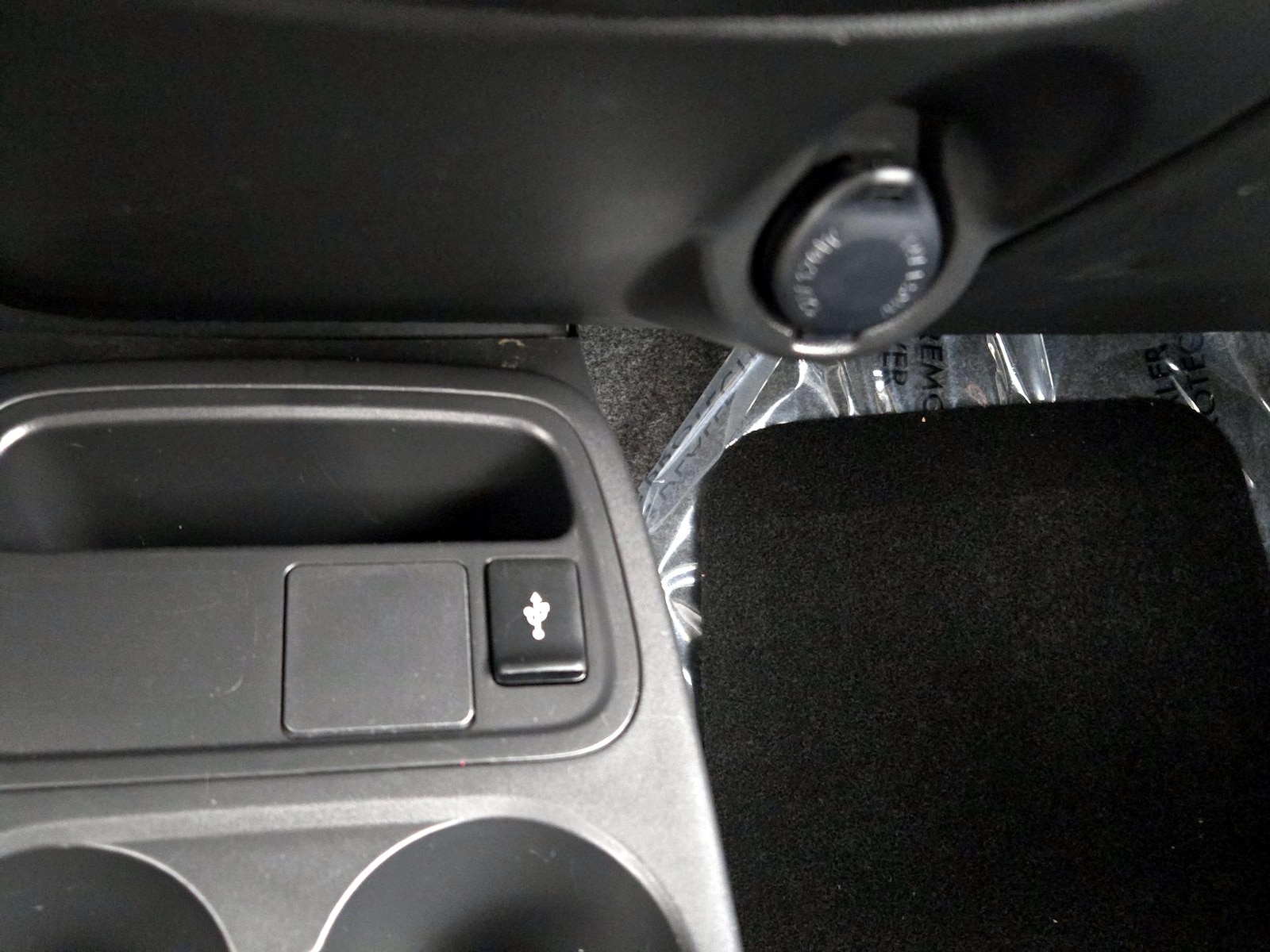 2024 Mitsubishi Mirage ES - Photo 19
