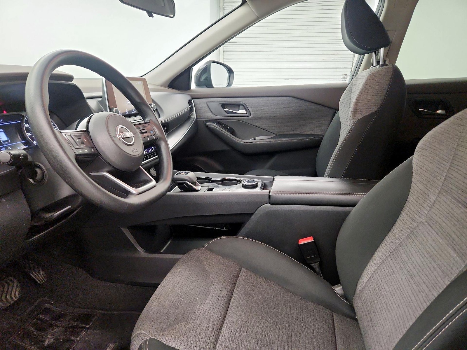 Power Seat(s) & Side Airbags